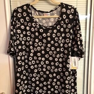 LuLaRoe Gigi Top